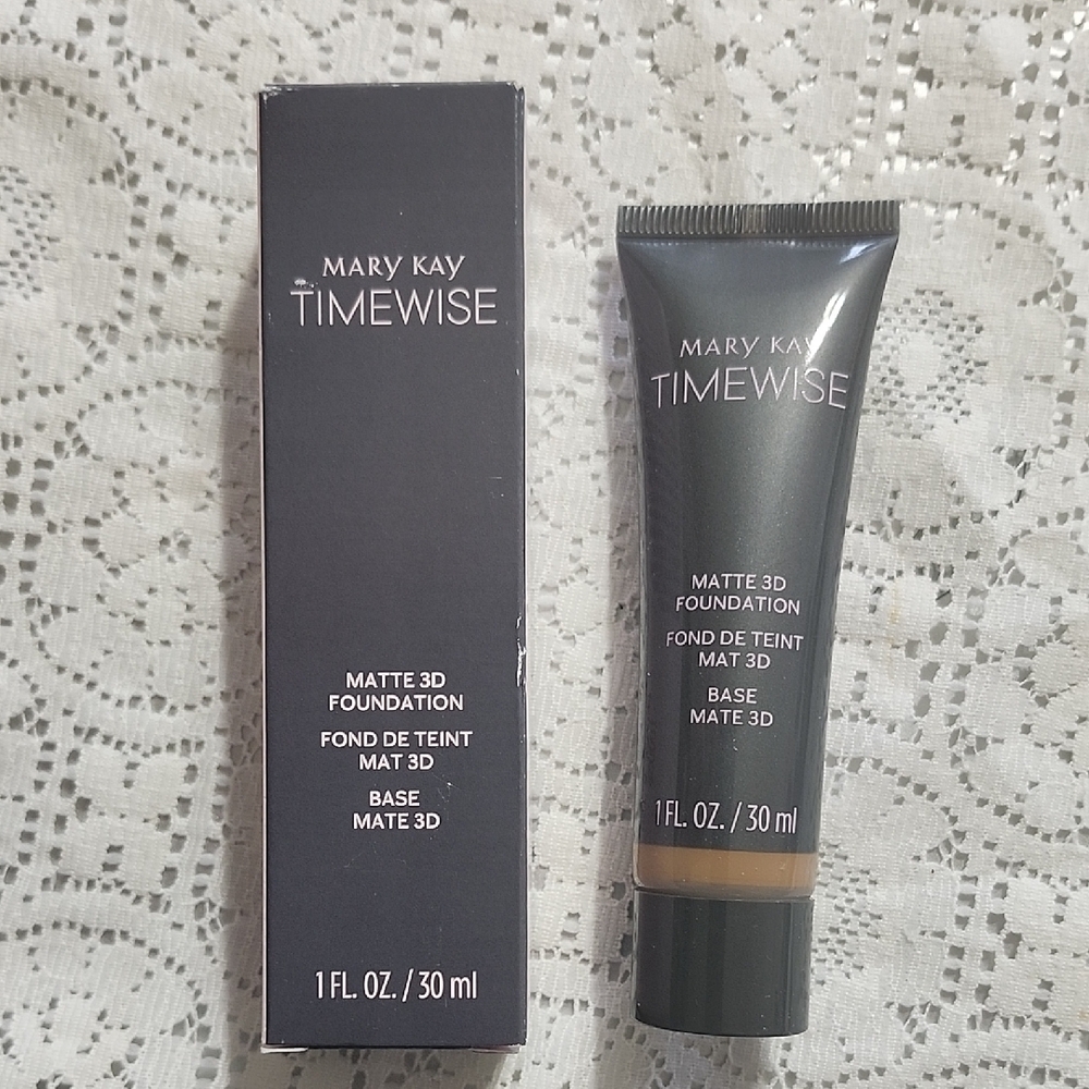 Mary Kay Timewise Matte 3D Liquid Foundation Bronze W 150 New - original package